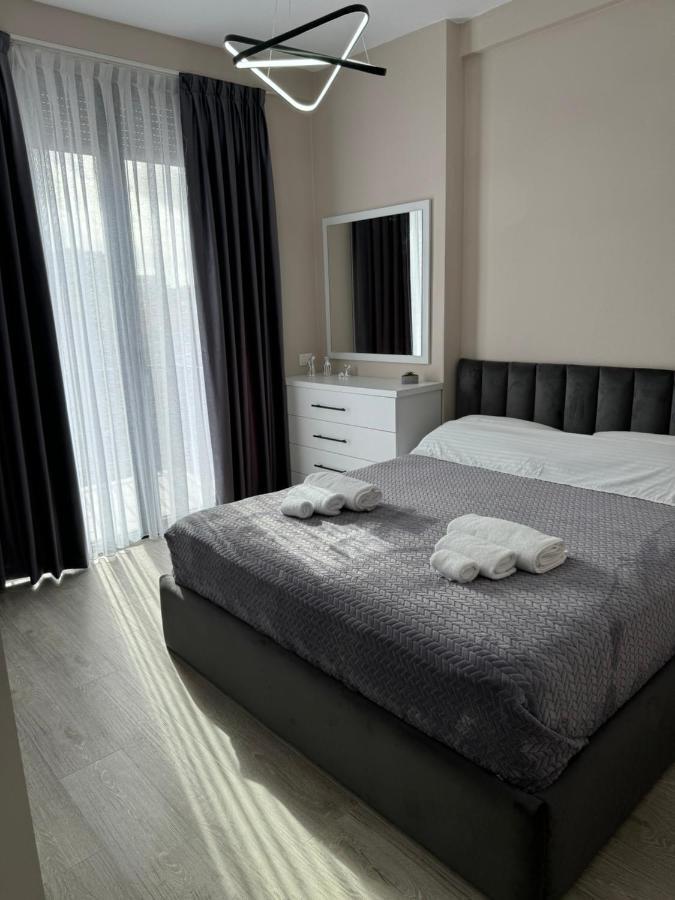 Sc Tirana Centre Apartment Eksteriør bilde